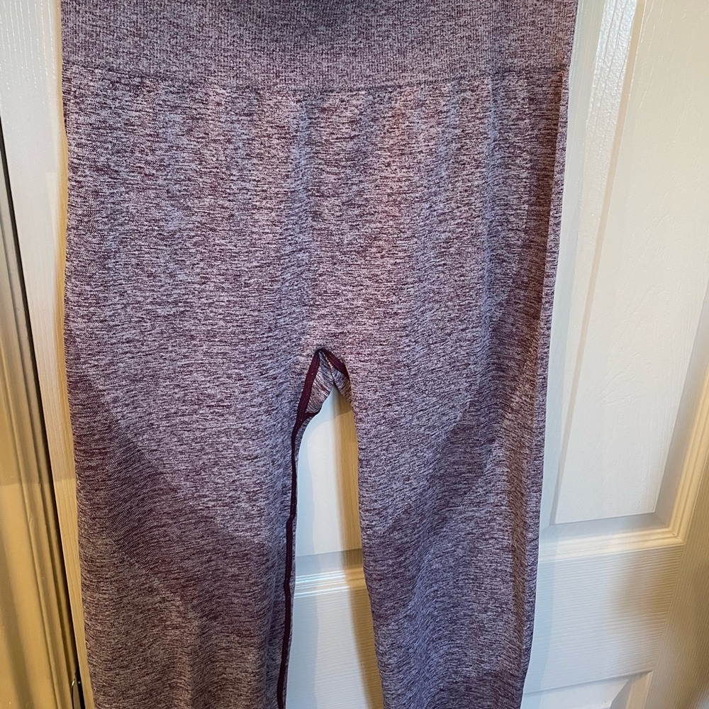 PINK seamless leggings in violet/purple in L